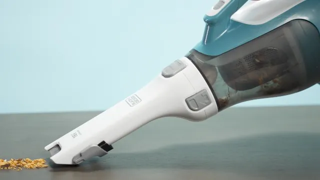 BLACK+DECKER CHV1410L Review: Handheld Vacuum Value image 8