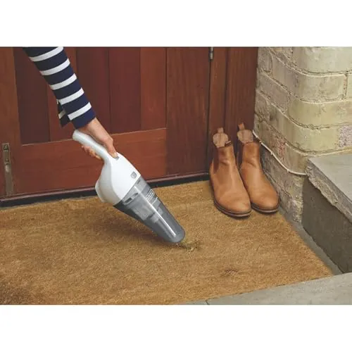 BLACK+DECKER HNV220BCZ10FF Handheld Vacuum Review image 7