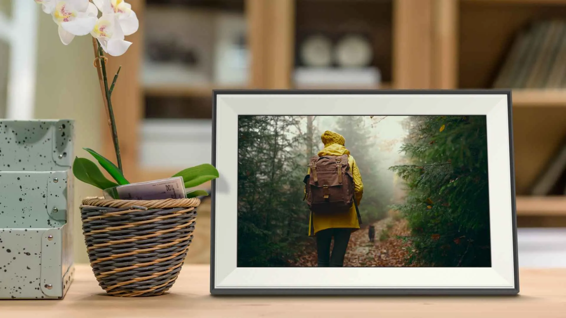 Dragon Touch 10.1 WiFi Digital Picture Frame Review image 7
